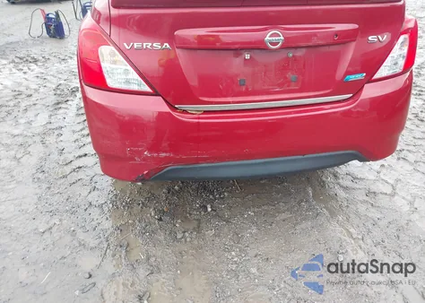 2015 Nissan Versa 1.6 Sv z USA, uszkodzony, nr VIN 3N1CN7AP5FL845413